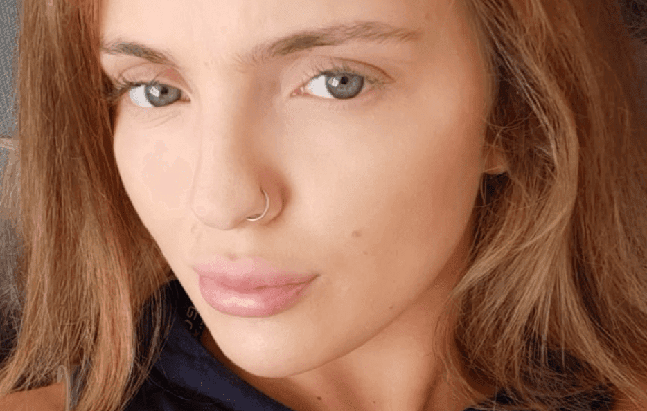 Instant Contour Enhancements At Cosmetic Clinic with Juvederm