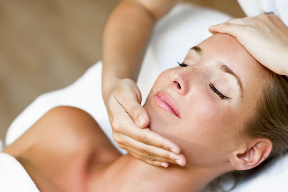 Skinceuticals Calm Down Facial